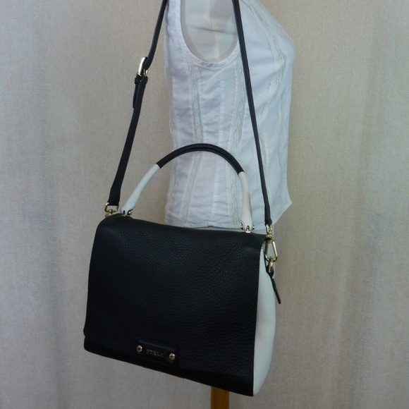 NEW FURLA Penelope Black/White Pebbled Leather Shoulder Bag MADE IN ITALY FURLA - Picture 8 of 12